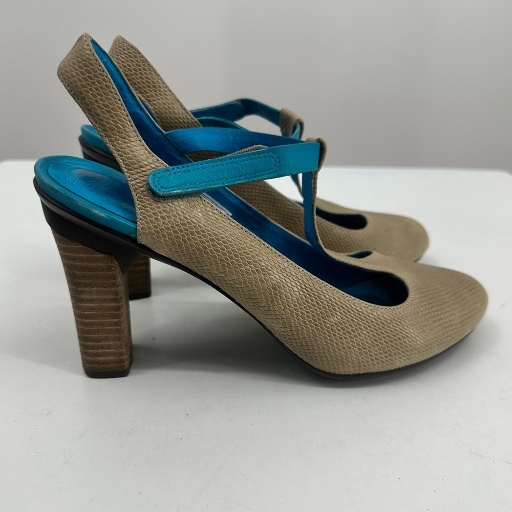 TSUBO Anara Mary Jane Heels Sandals Putty Teal Blue T Strap Heel Womens 8 - Picture 3 of 9